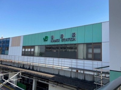 �����w���ӂ̒��̗l�q