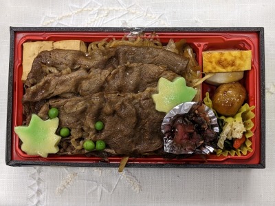 <木曽路>国産牛ロース肉すきやき重弁当 センター北駅のしゃぶしゃぶ・日本料理--木曽路 港北ニュータウン店