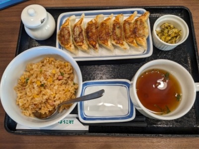 <リンガーハット>ぎょうざ7個定食 半チャーハン 北八王子駅の長崎ちゃんぽん--リンガーハット 八王子石川店