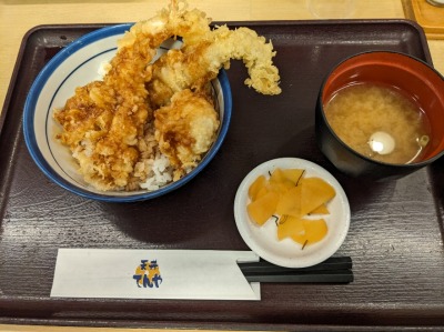<天丼てんや>ごちそう天丼 信濃吉田駅周辺の天ぷら--天丼てんや 長野徳間店
