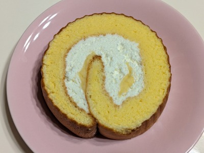 <シャトレーゼ>ロールケーキ 防府駅のケーキ--シャトレーゼ 防府店