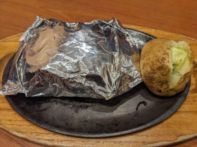 <ココス>包み焼きハンバーグ 六実駅のファミレス--ココス 松戸六高台店