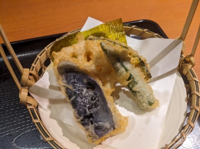 <和食さと>ミニまぐろたたき丼の小町セット 河内天美駅のファミレス--和食さと 松原三宅店