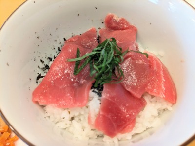 <ジョナサン>本まぐろの鉄火丼 西新宿駅のファミレス--ジョナサン 西新宿店