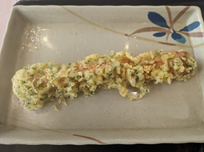 <はなまるうどん>冷たい塩豚温玉ぶっかけ 光の森駅の讃岐うどん--はなまるうどん アンビー熊本店