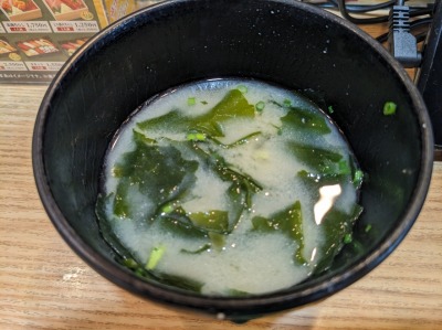 <魚屋路>特選ランチ 和田塚駅の回転寿司--魚屋路 鎌倉由比ヶ浜店