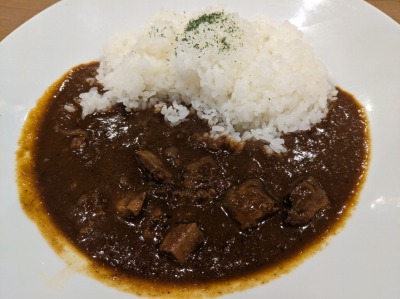 <ココス>ビーフカレー 六実駅のファミレス--ココス 松戸六高台店