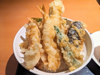 <和食さと>真穴子と海老の上天丼 河内天美駅のファミレス--和食さと 松原三宅店