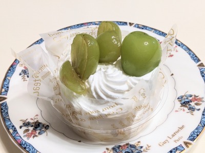 <不二家>シャインマスカットのドルチェ 小手指駅の洋菓子--不二家 所沢北野店