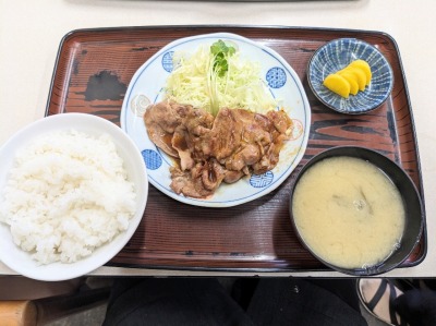 <浜食堂>焼肉定食 追浜駅の定食--浜食堂