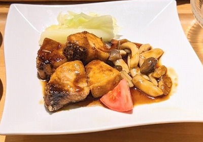 <おぼんdeごはん>めかじきのはちみつ生姜照り焼き 北千住駅の和食--おぼんdeごはん ルミネ北千住店