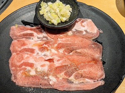 <焼肉きんぐ>お肉各種 中目黒駅の焼肉--焼肉きんぐ 中目黒店