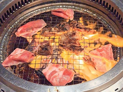 <焼肉きんぐ>お肉各種 中目黒駅の焼肉--焼肉きんぐ 中目黒店