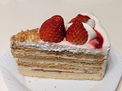 <銀座コージーコーナー>苺のさくさくミルフィーユ 野並駅のケーキ--銀座コージーコーナー アピタ鳴海