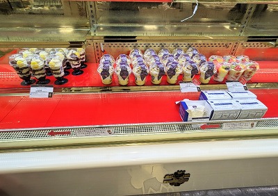 <ケーニヒスクローネ>お店外観 横浜駅のドイツ菓子--ケーニヒスクローネ 高島屋横浜店