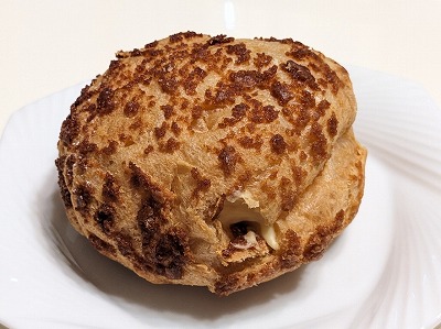 <ビアードパパ>クッキーシュー 鶴間駅のシュークリーム--ビアードパパ 大和鶴間店