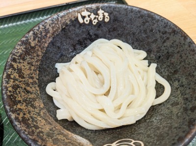 <はなまるうどん>魚介豚骨つけ麺 比良駅周辺の讃岐うどん--はなまるうどん 名古屋北区大我麻店