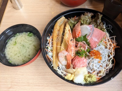 <とびっちょ>とびっちょ丼 片瀬江ノ島駅周辺の海鮮--とびっちょ 本店
