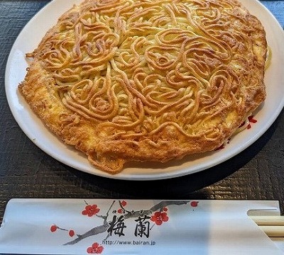 <ららぽーと横浜>フードコート 鴨居駅のショッピングモール--ららぽーと横浜