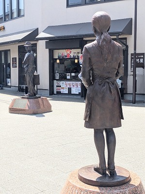 �Ė��w���ӂ̊ό�����--�t�[�e���̓Б�