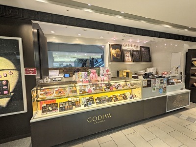 <ゴディバ>お店外観 大森駅のチョコレート--ゴディバ アトレ大森店