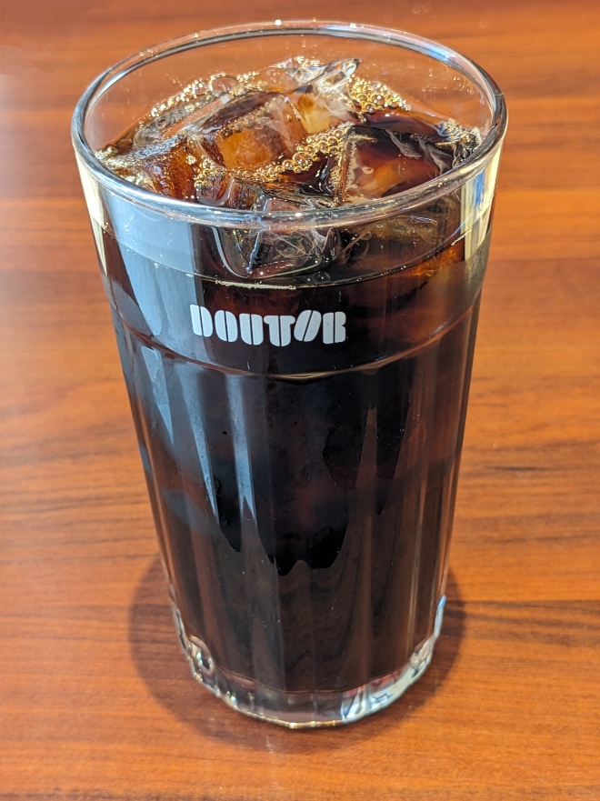 <ドトールコーヒーショップ>アイスコーヒー 鶴川駅のカフェ--ドトールコーヒーショップ 鶴川店
