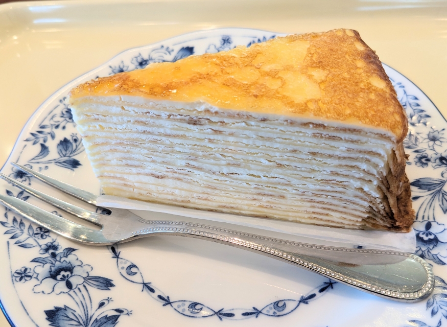 <ドトールコーヒーショップ>ミルクレープ 鶴川駅のカフェ--ドトールコーヒーショップ 鶴川店