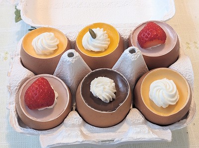 <キャトル>うふプリン 学芸大学駅のケーキ--キャトル 柿の木坂本店