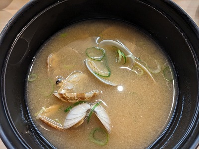 <はま寿司>味噌汁 南小樽駅周辺の回転寿司--はま寿司 小樽築港店