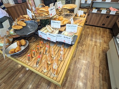 <リヨンメルシー>お店外観 西小山駅周辺のパン屋さん--リヨンメルシー