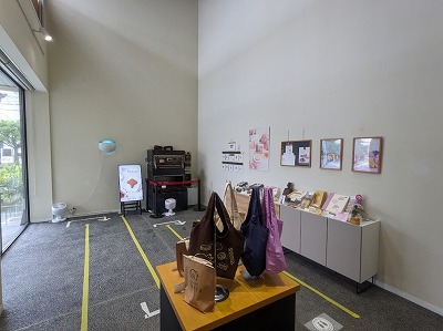 �K�Y�w���ӂ̏Ă��َq--���q�g�J�@�K�Y�X