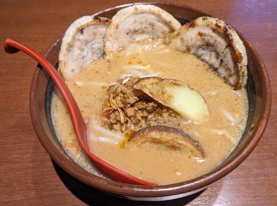 <麺場 田所商店>北海道味噌炙りチャーシュー麺 相武台下駅の味噌ラーメン--麺場 田所商店 イオンモール座間店