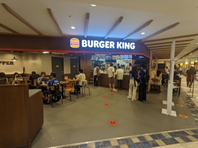 <バーガーキング>ヨドバシ横浜店 横浜駅周辺の直火焼ハンバーガー--バーガーキング 相鉄横浜駅店