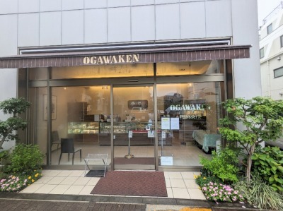 <巴裡 小川軒>お店外観 学芸大学駅のケーキ--巴裡 小川軒 目黒店