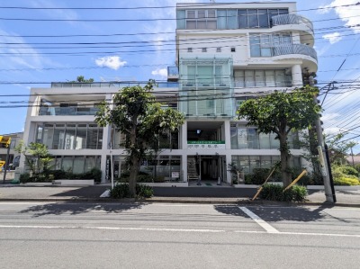 <こうづま歯科医院>医院外観 たまプラーザ駅周辺の歯科--こうづま歯科医院