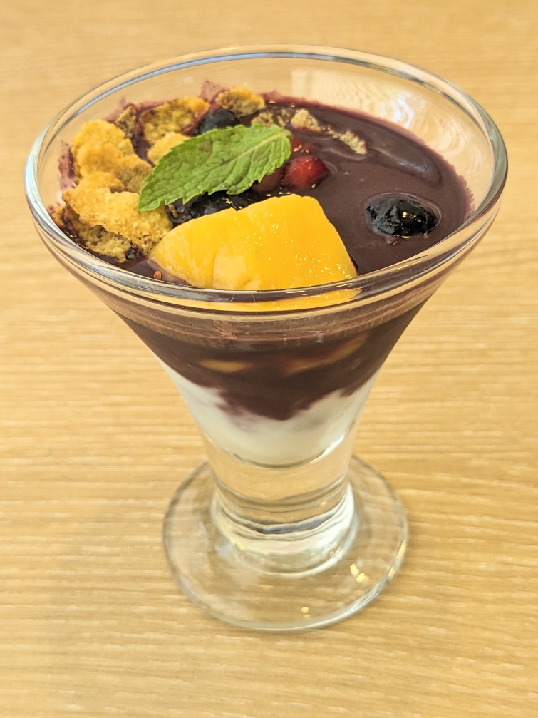 <ジョナサン>アサイーヨーグルト 生田駅のファミレス--ジョナサン 生田店