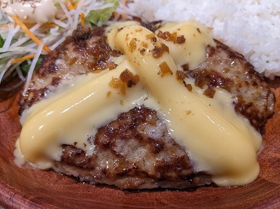 <びっくりドンキー>チーズバーグディッシュ 清荒神駅のハンバーグ--びっくりドンキー 宝塚店
