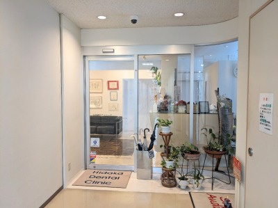 �������ȃN���j�b�N