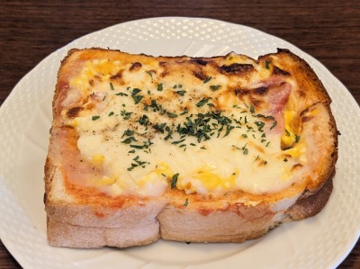 <星乃珈琲店>ハムチーズトースト 宮前平駅のカフェ--星乃珈琲店 川崎初山店