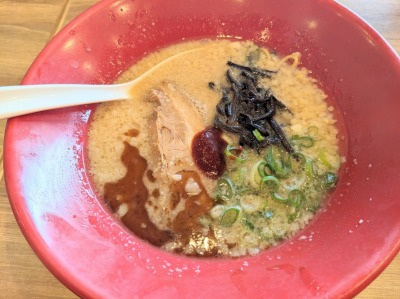 <一風堂>赤丸新味 西条駅のとんこつラーメン--一風堂 ゆめモール西条店