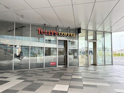 <タリーズコーヒー>お店外観 天空橋駅周辺のカフェ--タリーズコーヒー 羽田イノベーションシティ店