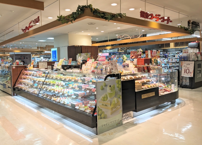 <銀座コージーコーナー>お店外観 宇都宮駅周辺のケーキ--銀座コージーコーナー 宇都宮パセオ