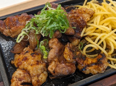 <牛角焼肉食堂>ホルモン・ハラミ焼き定食 谷山駅周辺の焼肉定食--牛角焼肉食堂 イオンモール鹿児島店