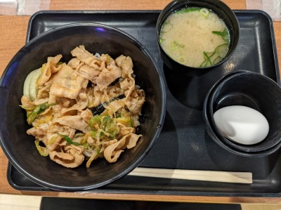 <ららぽーと>伝説のすた丼屋 船橋競馬場駅周辺の総合ショッピングモール--ららぽーと TOKYO-BAY