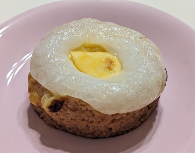 <ビアードパパ>月見シュー 鶴岡駅周辺のシュークリーム--ビアードパパ 鶴岡S-MALL店