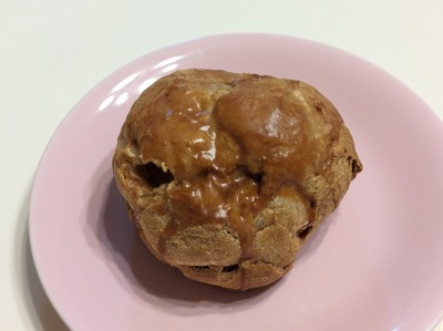 <ビアードパパ>森永ミルクキャラメルシュー 成田駅周辺のシュークリーム--ビアードパパ イオンモール成田店