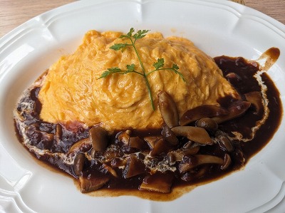 <ダッキーダック>きのこのデミグラスオムライス 船橋駅周辺の洋食--ダッキーダック 船橋東武店