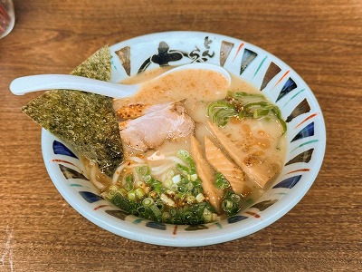 <七志>七志 たまプラーザ駅周辺のとんこつラーメン--七志 たまプラーザ店