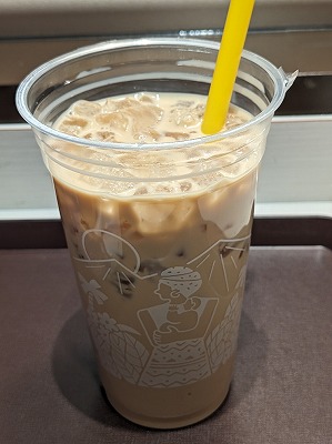 <ゼッテリア>ドリンク 鉄道博物館駅周辺のハンバーガー--ゼッテリア 大宮東大成店