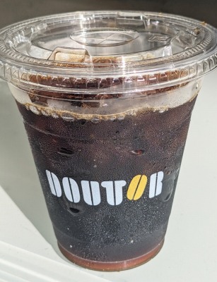 <ドトール珈琲店>アイスコーヒー 武蔵小杉駅周辺のカフェ--ドトール珈琲店 グランツリー武蔵小杉店